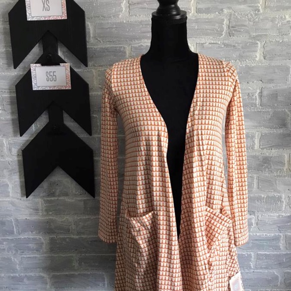 Caroline Lularoe - Picture 1 of 1